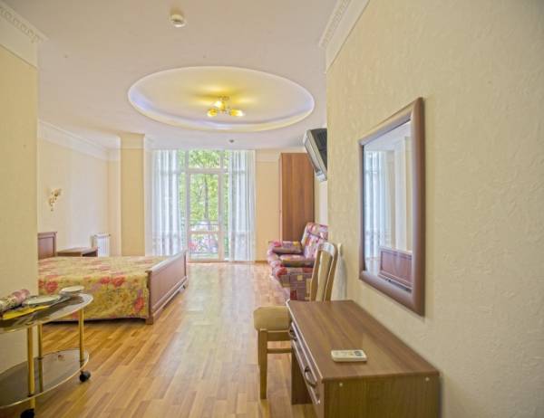 Otel-Debut9